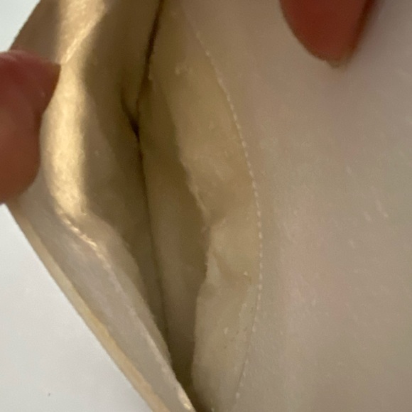 Authentic Beautiful Gucci Hand/Tote Bag - Picture 15 of 15